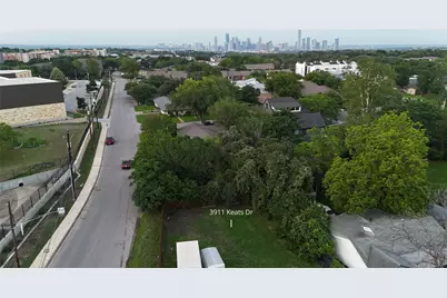 3911 Keats Drive, Austin, TX 78704 - Photo 3