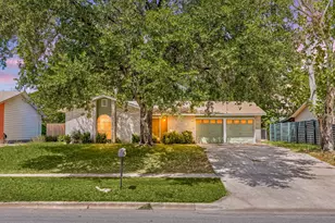 2412 E Stassney Ln, Austin, TX 78744 - Photo 1