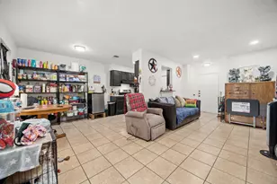 2412 E Stassney Ln, Austin, TX 78744 - Photo 5