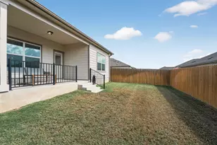 141 Rowdy Yates Wy, Jarrell, TX 76537 - Photo 29