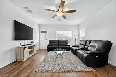 141 Rowdy Yates Way, Jarrell, TX 76537 - Photo 5