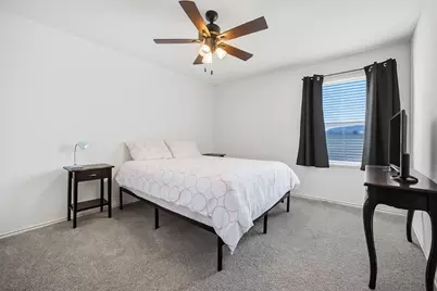 141 Rowdy Yates Way, Jarrell, TX 76537 - Photo 17