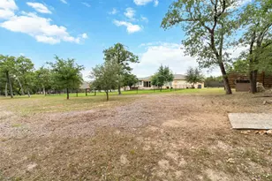 129 Powder Horn Rd, Bastrop, TX 78602 - Photo 29