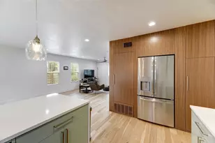 300 Lightsey Rd, Austin, TX 78704 - Photo 7