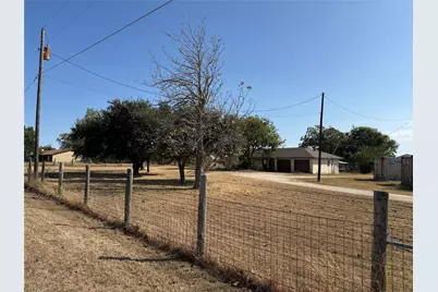 13200 Ih 35 Highway, Jarrell, TX 76537 - Photo 3