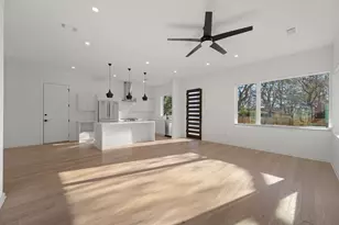 910 Nalide St, Austin, TX 78745 - Photo 7