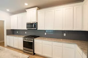 150 Angel Oak Wy, San Marcos, TX 78666 - Photo 17