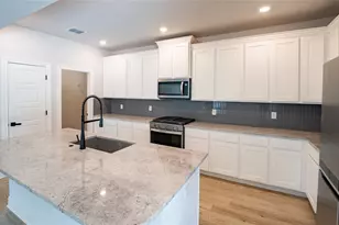 150 Angel Oak Wy, San Marcos, TX 78666 - Photo 11