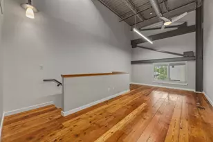 1305 E 6th St, Austin, TX 78702 - Photo 15