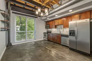 1305 E 6th St, Austin, TX 78702 - Photo 9
