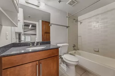 1305 E 6th Street #13, Austin, TX 78702 - Photo 17