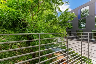 1305 E 6th St, Austin, TX 78702 - Photo 23