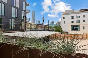 1305 E 6th St, Austin, TX 78702 - Photo 25