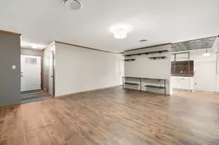 2204 Smith Ave, Taylor, TX 76574 - Photo 9