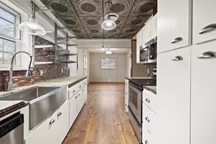 2204 Smith Ave, Taylor, TX 76574 - Photo 13