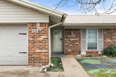 2204 Smith Avenue, Taylor, TX 76574 - Photo 5