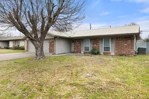 2204 Smith Ave, Taylor, TX 76574 - Photo 3