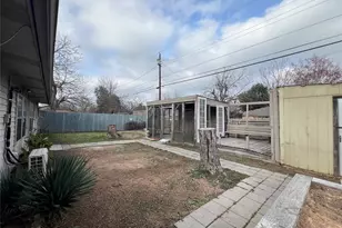 2204 Smith Ave, Taylor, TX 76574 - Photo 39