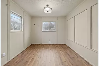2204 Smith Avenue, Taylor, TX 76574 - Photo 21
