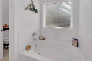 218 Oldbridge Dr, Hutto, TX 78634 - Photo 25