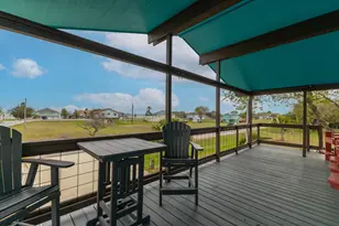 1941 Bayview Dr, Palacios, TX 77465 - Photo 5