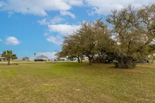 1941 Bayview Dr, Palacios, TX 77465 - Photo 25