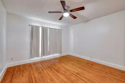 511 Sloan Street, Taylor, TX 76574 - Photo 11