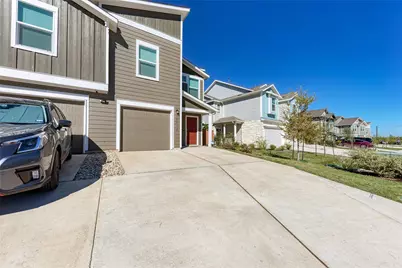 12112 Scarlet Sleeve Way, Del Valle, TX 78617 - Photo 3
