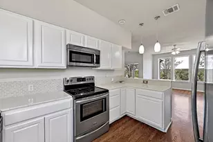 10613 Turkey Bend Dr, Jonestown, TX 78645 - Photo 9