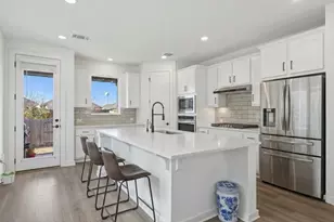 200 Bay Breeze Dr, Kyle, TX 78640 - Photo 9