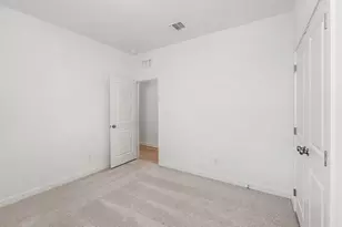 329 Sullivan Wy, Elgin, TX 78621 - Photo 17