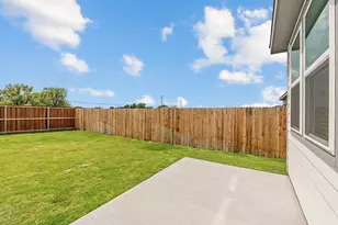 329 Sullivan Wy, Elgin, TX 78621 - Photo 21