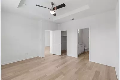 329 Sullivan Way, Elgin, TX 78621 - Photo 11