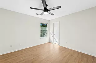 1708 E 17th St, Austin, TX 78702 - Photo 27