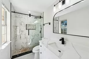 1708 E 17th St, Austin, TX 78702 - Photo 31