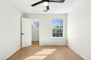 1708 E 17th St, Austin, TX 78702 - Photo 29