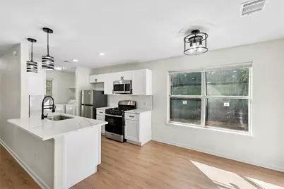 1708 E 17th Street #B, Austin, TX 78702 - Photo 11