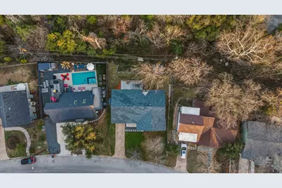 2415 Little John Lane, Austin, TX 78704 - Photo 33