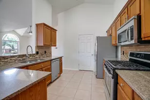 900 Fenway Park Ct, Round Rock, TX 78665 - Photo 17