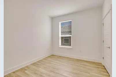 702 Kitty Hawk Road, Georgetown, TX 78633 - Photo 17