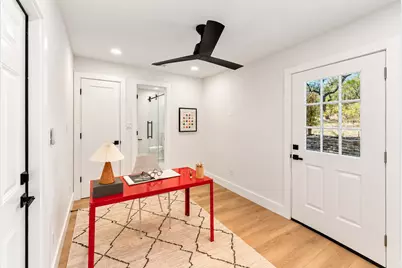 5704 Parkwood Drive, Austin, TX 78735 - Photo 23