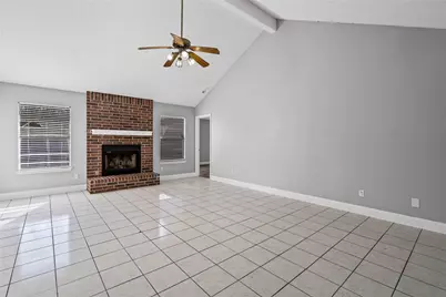 16207 Parkway Drive, Pflugerville, TX 78660 - Photo 3