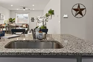 117 Mackinac Ln, Georgetown, TX 78626 - Photo 5