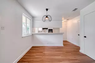 10214 Oak Hollow Dr, Austin, TX 78758 - Photo 13
