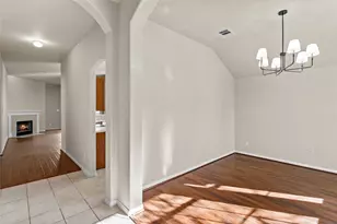 9401 Pioneer Forest Dr, Austin, TX 78744 - Photo 5