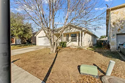 9401 Pioneer Forest Drive, Austin, TX 78744 - Photo 3