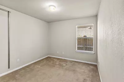 9401 Pioneer Forest Drive, Austin, TX 78744 - Photo 17