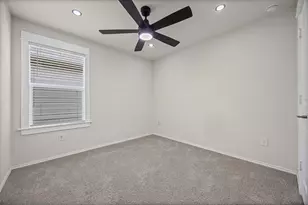 11801 Rush Ln, Elgin, TX 78621 - Photo 19