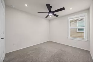 11801 Rush Ln, Elgin, TX 78621 - Photo 17