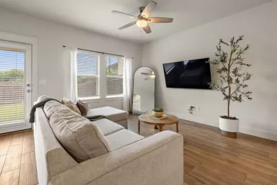 13501 Metric Boulevard #25, Austin, TX 78727 - Photo 9
